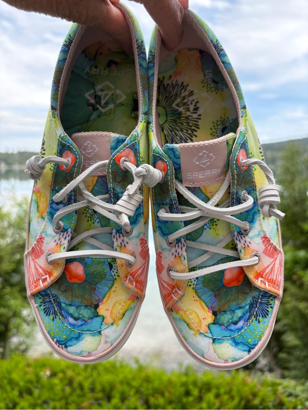 Sperry Watercolor Nature & Aquatic Theme Canvas Boat Shoe in Multi-Color Sz 8.5 - Picture 3 of 9